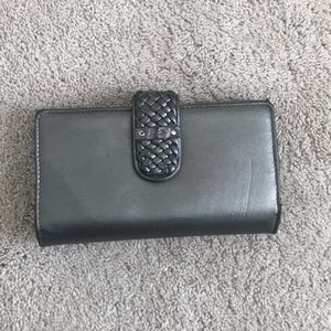 Buxton Pewter Metallic Wallet w/ many card slots